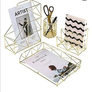 Meet your Posher, Anahit